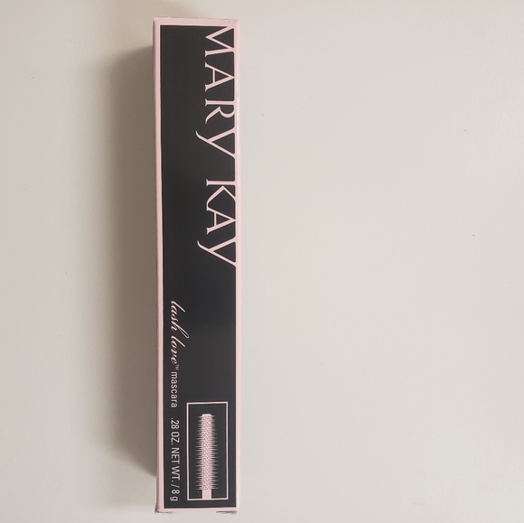 Lash Love mascara by Mary Kay - Picture 2 of 2